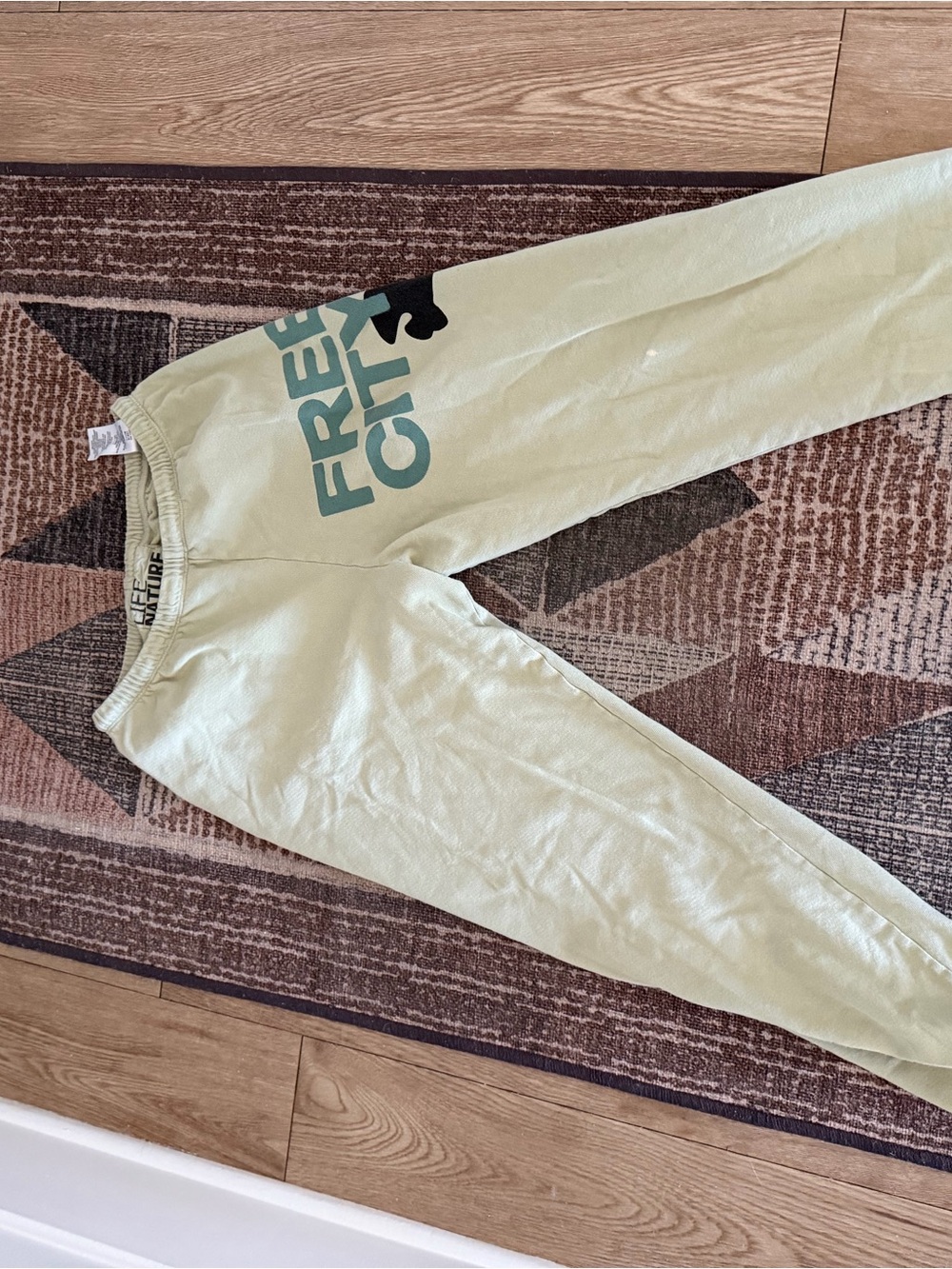 Women’s Free City matcha color Size S